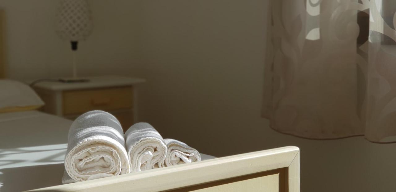 Quadruple Room Bathroom,759125254:JPEG